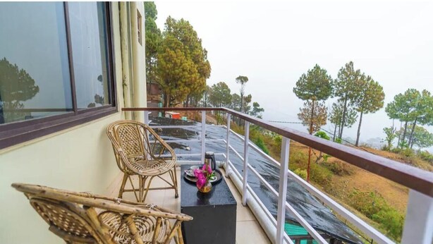 Property grounds - Corbett Hill Resorts (Lansdowne)