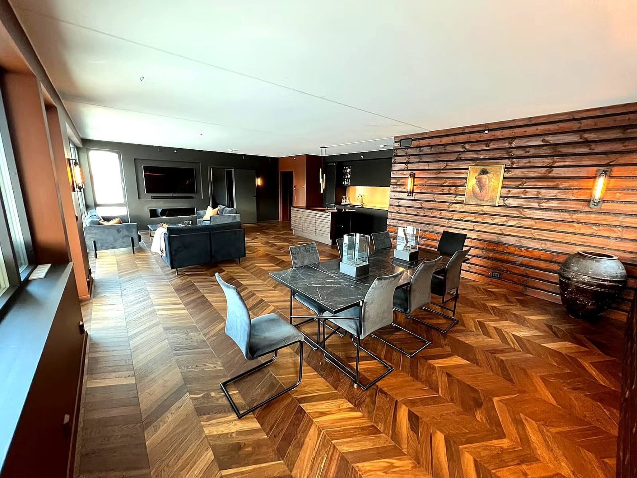 Apartment, 2 Bedrooms, Accessible, Balcony | Dining