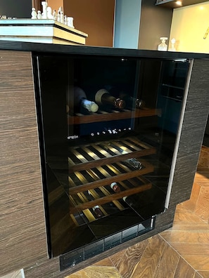 Apartment, 2 Bedrooms, Accessible, Balcony | Interior