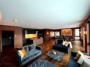 Apartment, 2 Bedrooms, Accessible, Balcony | Living room