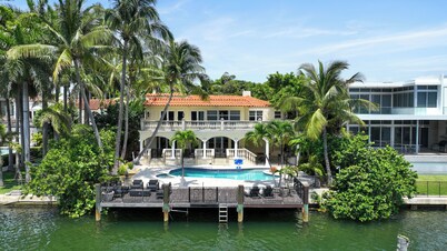 Waterfront Miami Beach Mansion, Grill, Private Pool, Guest House, Gated