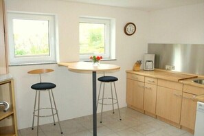 Fridge, oven, stovetop, dishwasher - Holiday apartment with 3 bedrooms (Weinbach)