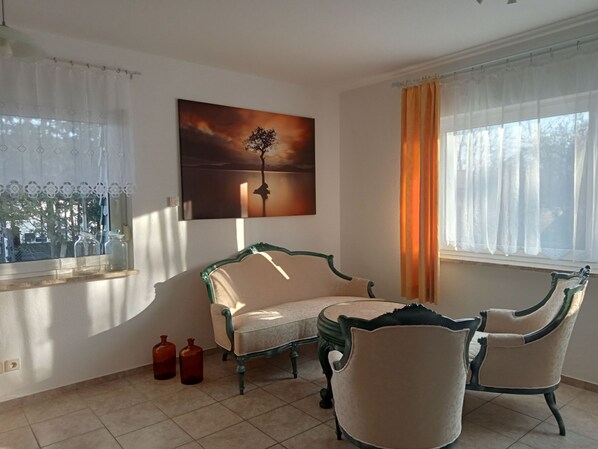 Interior - Apotheke Vacation Rental - Silberseehaus in the Mortka Recreation Oasis (Lohsa)
