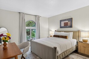 3 Schlafzimmer, Schreibtisch, Reisekinderbett, kostenloses WLAN