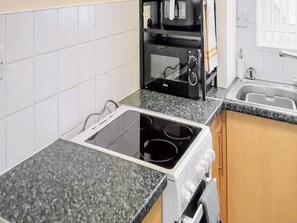 Private kitchen - 1 bedroom accommodation in Ironbridge (Ironbridge)