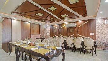 House | Dining