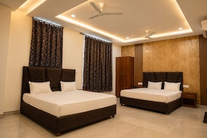Basic Suite | Desk, WiFi (free) - Hotel Maurya Greens (Purnagiri)