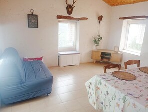 Interior - The Little Sheepfold in the Meadow (Coaraze)