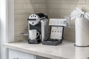 Coffee and/or coffee maker - Downtown Studio Near Rogers Place - Wifi, Parking (Edmonton)