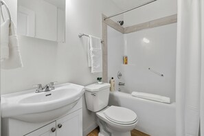 Bathroom - Downtown Studio Near Rogers Place - Wifi, Parking (Edmonton)