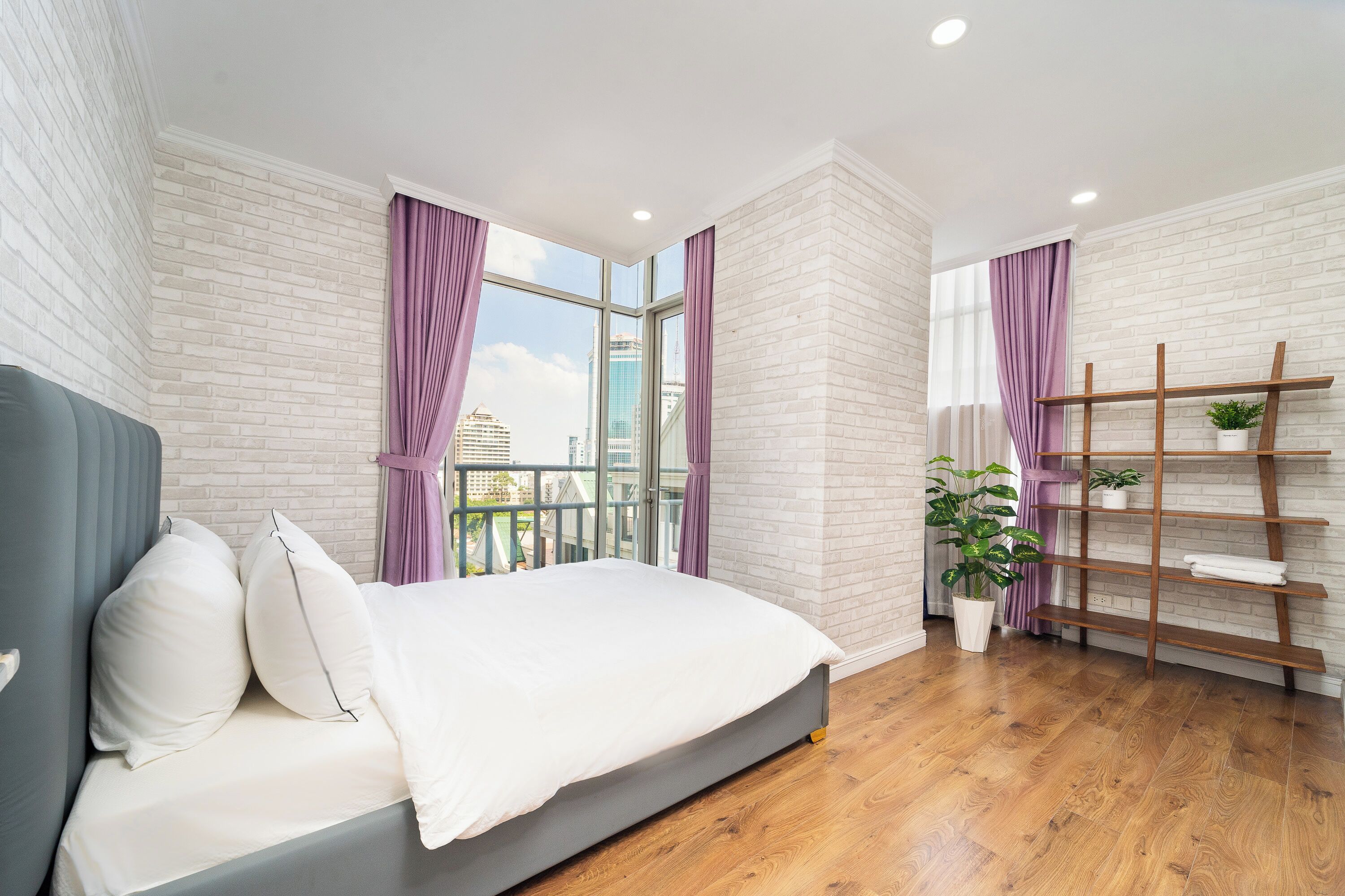Comfort Apartment, City View