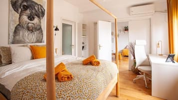 Blackout curtains, soundproofing, iron/ironing board, free WiFi