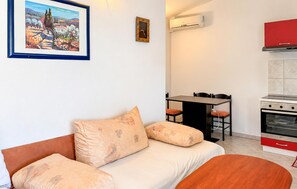 TV - 1 bedroom beautiful apartment in Sabunike (Sabunike)