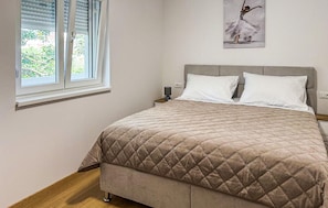 1 Schlafzimmer, Bügeleisen/Bügelbrett, Reisekinderbett, kostenloses WLAN