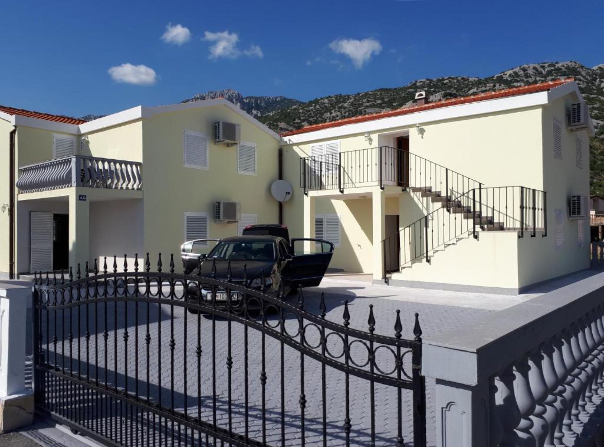 Apartment (Two Bedroom Apartment with Balcony an) | Exterior