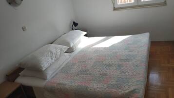 Apartment (Classic One Bedroom Apartment with Te) | 7 bedrooms, WiFi (free)