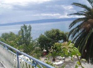 Habitación doble (Double Room with Balcony and Sea View) | Vista desde la propiedad