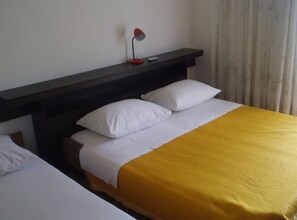 Room - Apartments and Rooms Juradin (Podstrana)