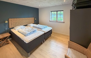 Travel cot, free WiFi - Lovely home in Sydals with WiFi (Sydals)