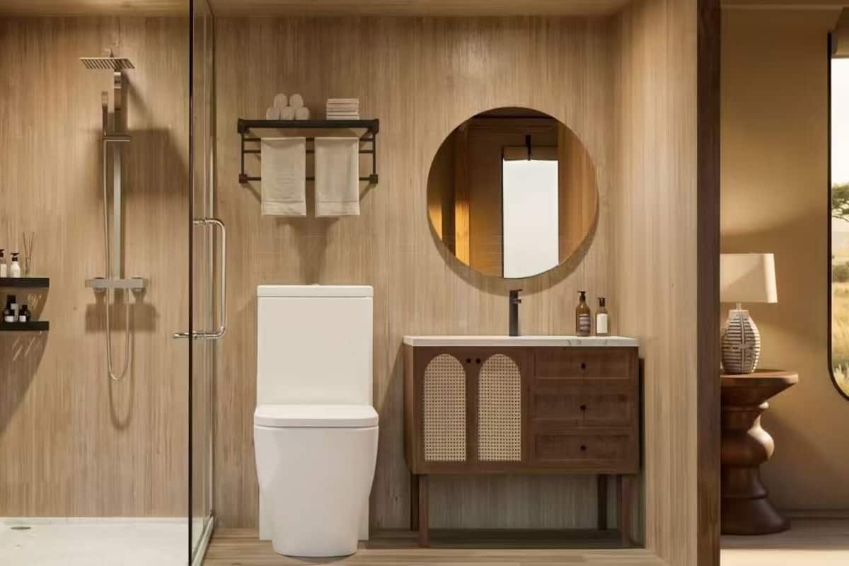 Comfort Double or Twin Room, Garden View | Bathroom | Shower, free toiletries, hair dryer, slippers