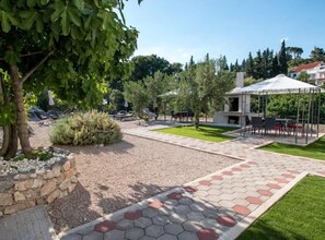 Apartment (Two bedroom apartment with garden) | Terrasse/Patio