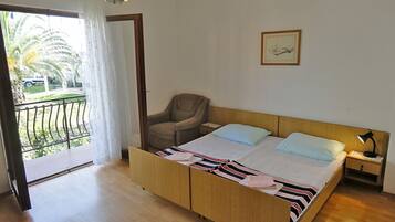Apartment (Two Bedroom Apartment with Sea View () | 7 Schlafzimmer, kostenloses WLAN