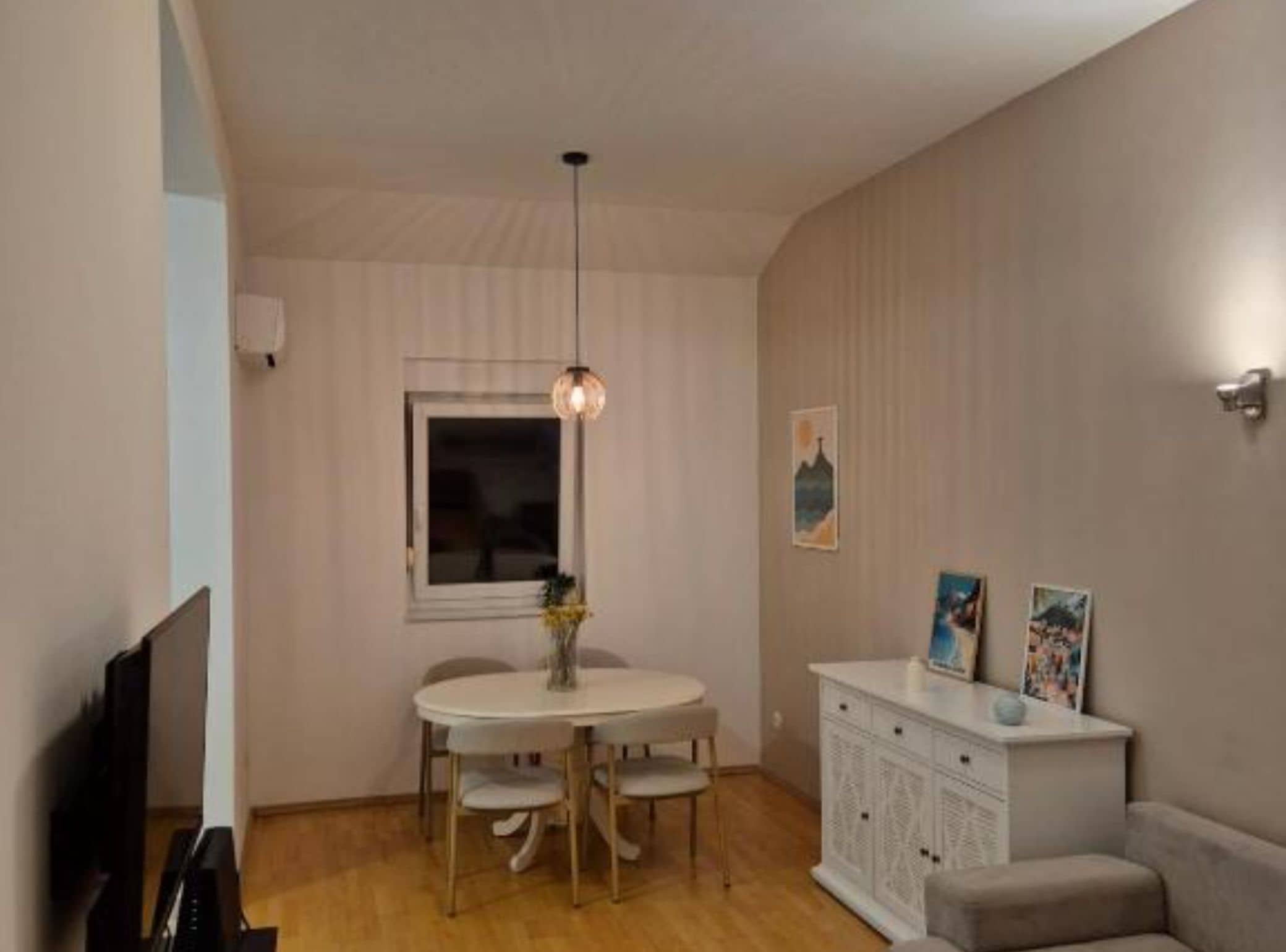 Apartment (Two Bedroom Apartment with Sea View a) | Living room | 32-inch flat-screen TV with cable channels