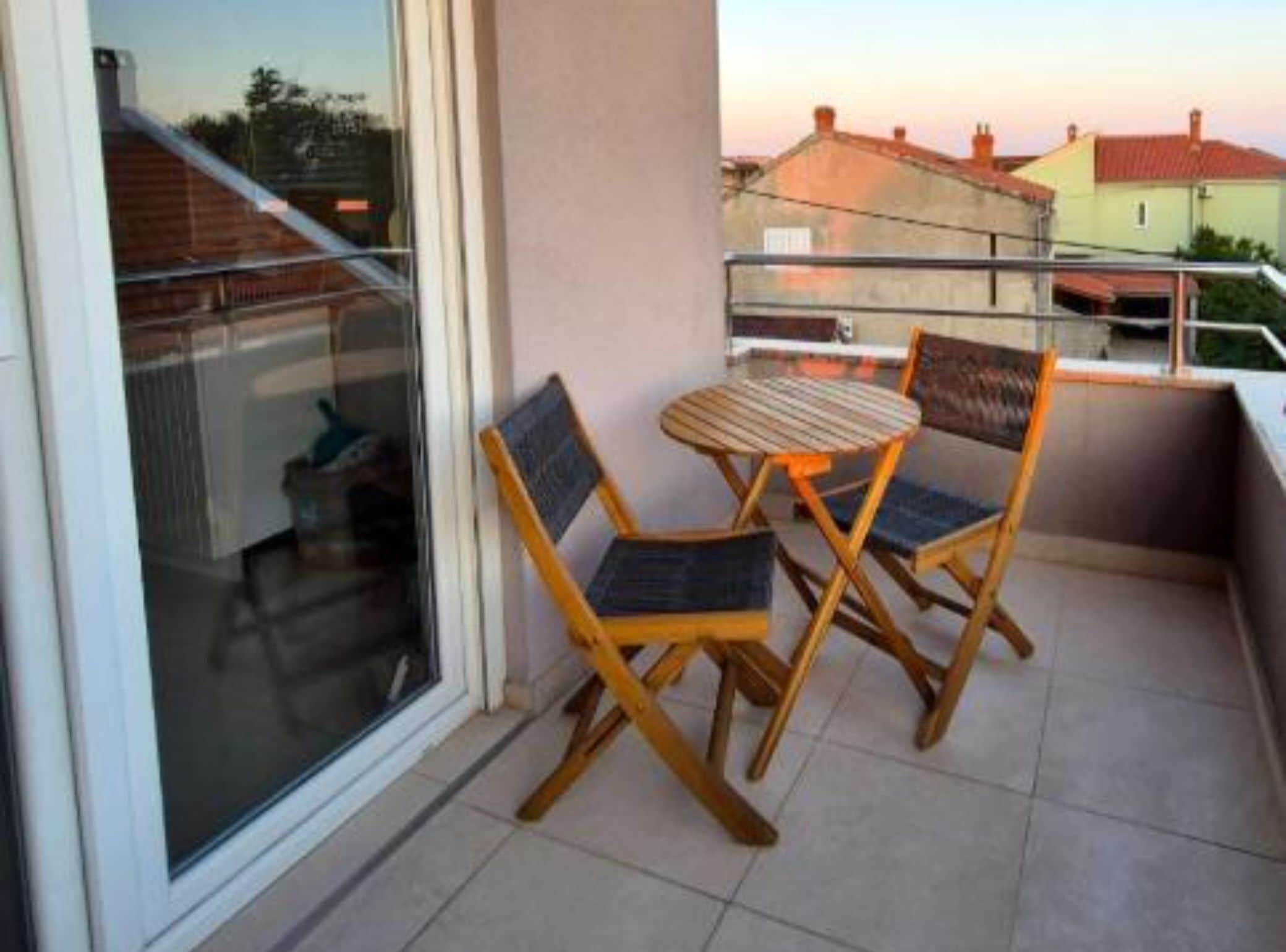 Apartment (Two Bedroom Apartment with Sea View a) | Balcony