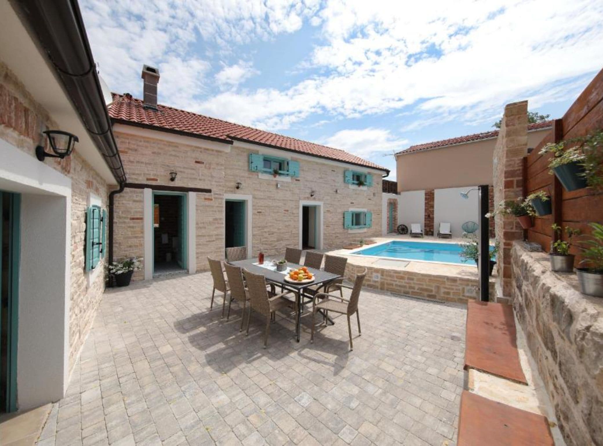 Ferienhaus (Five Bedroom Holiday Home With Heated) | Außenbereich