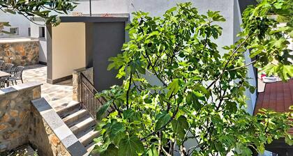 Beautiful apartment in Obrovac with WiFi
