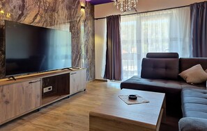 TV - Beautiful apartment in Obrovac with WiFi (Obrovac)