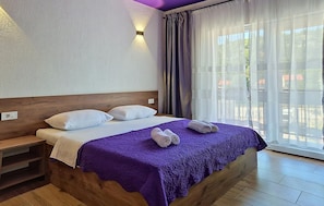 Iron/ironing board, travel cot, free WiFi - Beautiful apartment in Obrovac with WiFi (Obrovac)