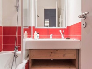 Bathroom - Cozy apartment in La Tania center, 4 pers, ski-in/ski-out (La Tania)