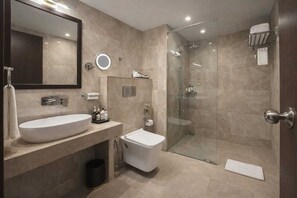 Bathroom - Hotel Park Tree Delhi Airport (New Delhi)