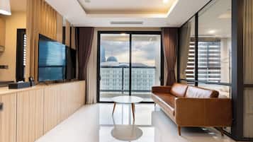 Comfort Apartment, City View | Living area