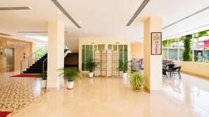 Lobby - Yashshree Namdang Premier Hotel & Banquet (Margherita)