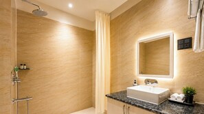 Standard Double Room | Bathroom | Shower, towels, soap, shampoo - Yashshree Namdang Premier Hotel & Banquet (Margherita)
