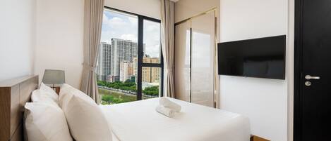 Luxury Apartment, City View | Free WiFi