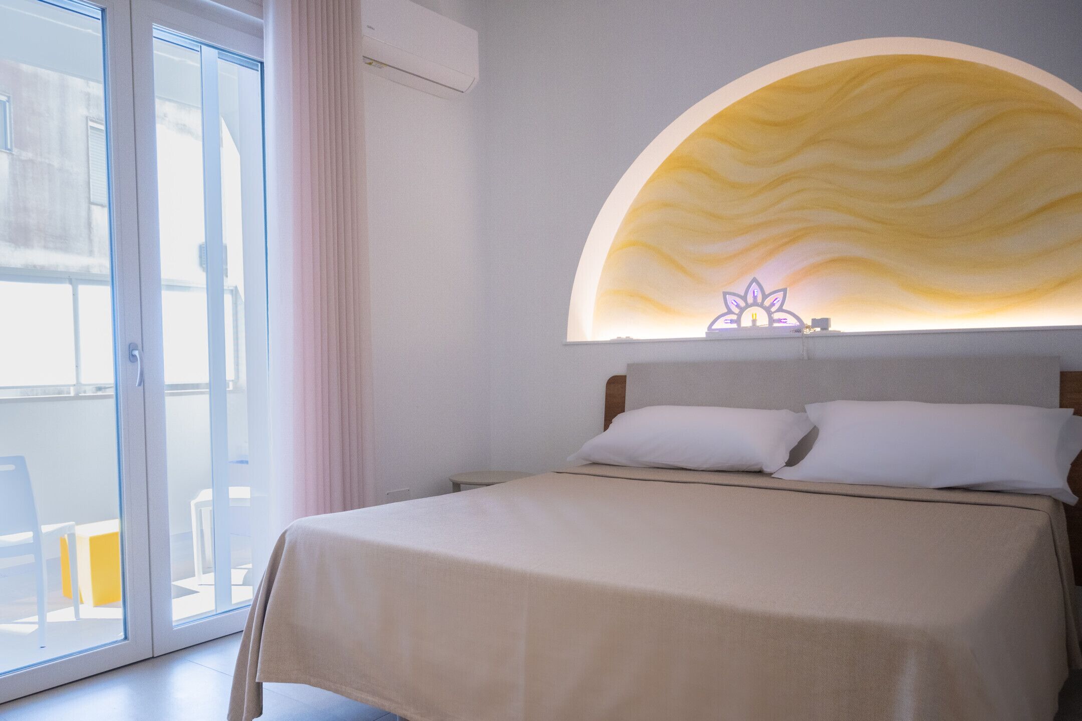 Double Room, Balcony | Minibar, free WiFi, bed sheets