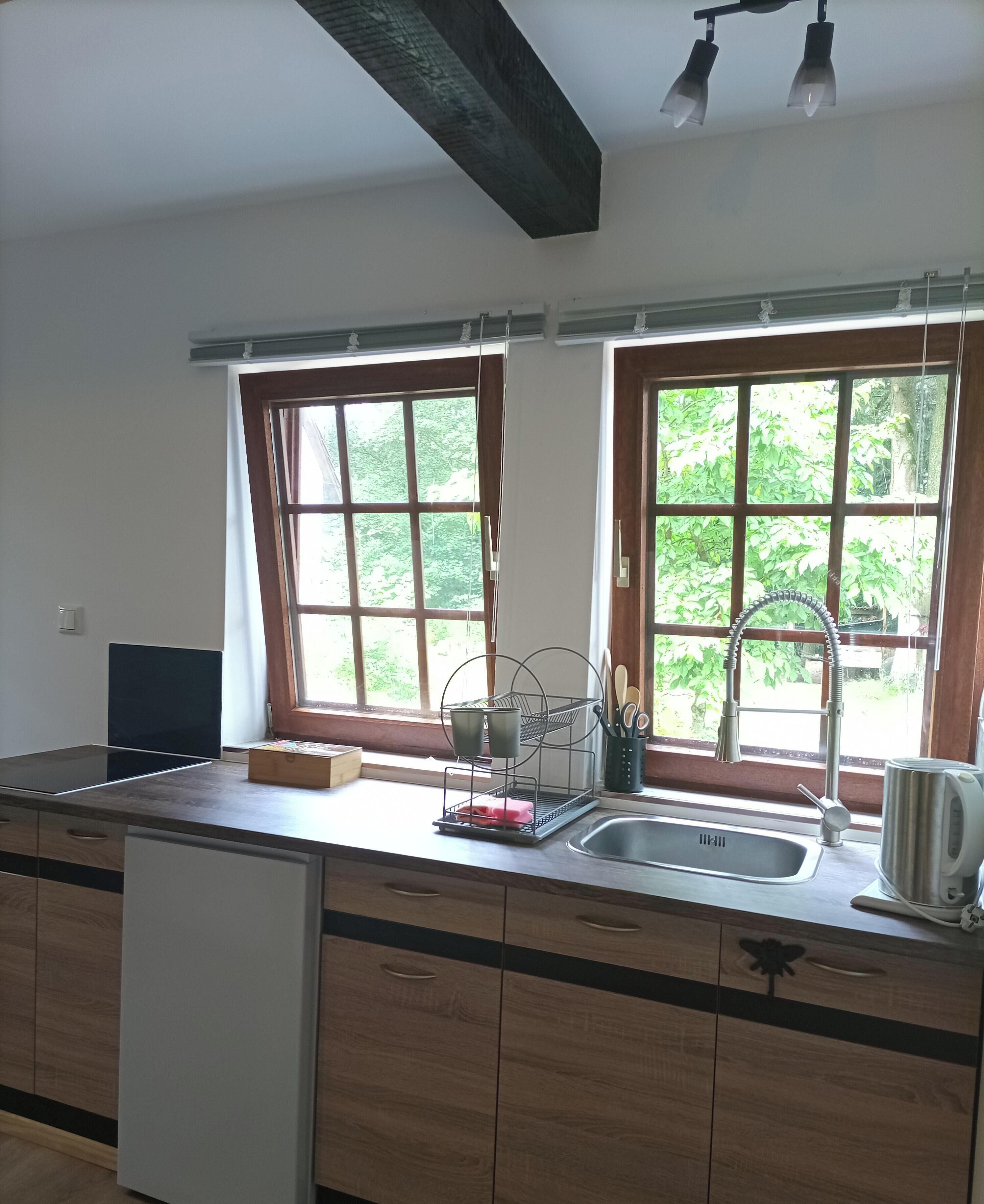 Fridge, stovetop, electric kettle, highchair