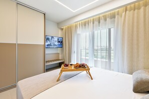 1 bedroom, iron/ironing board, WiFi, bed sheets - Experience the ultimate in comfort at Kallisti Suites Preveza! (Preveza)