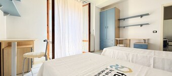 PSE04 - Porto Sant'Elpidio, spacious four-room apartment 200 meters from the sea