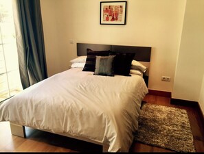 Room - Spacious 4-bedroom house in fabulous Palmyra (Quarteira)