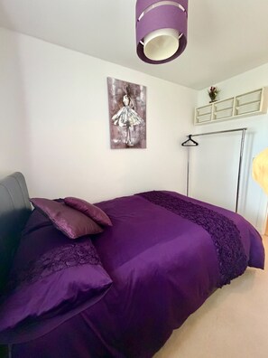 2 bedrooms, iron/ironing board, free WiFi, bed sheets