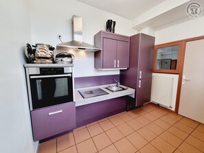 Fridge, microwave, dishwasher, coffee/tea maker