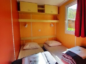 Room - Mobile home, pets allowed - 4 guests (Annot)