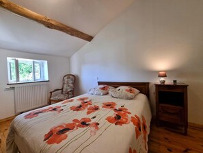 2 bedrooms, free WiFi