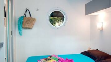 2 bedrooms, WiFi (free)