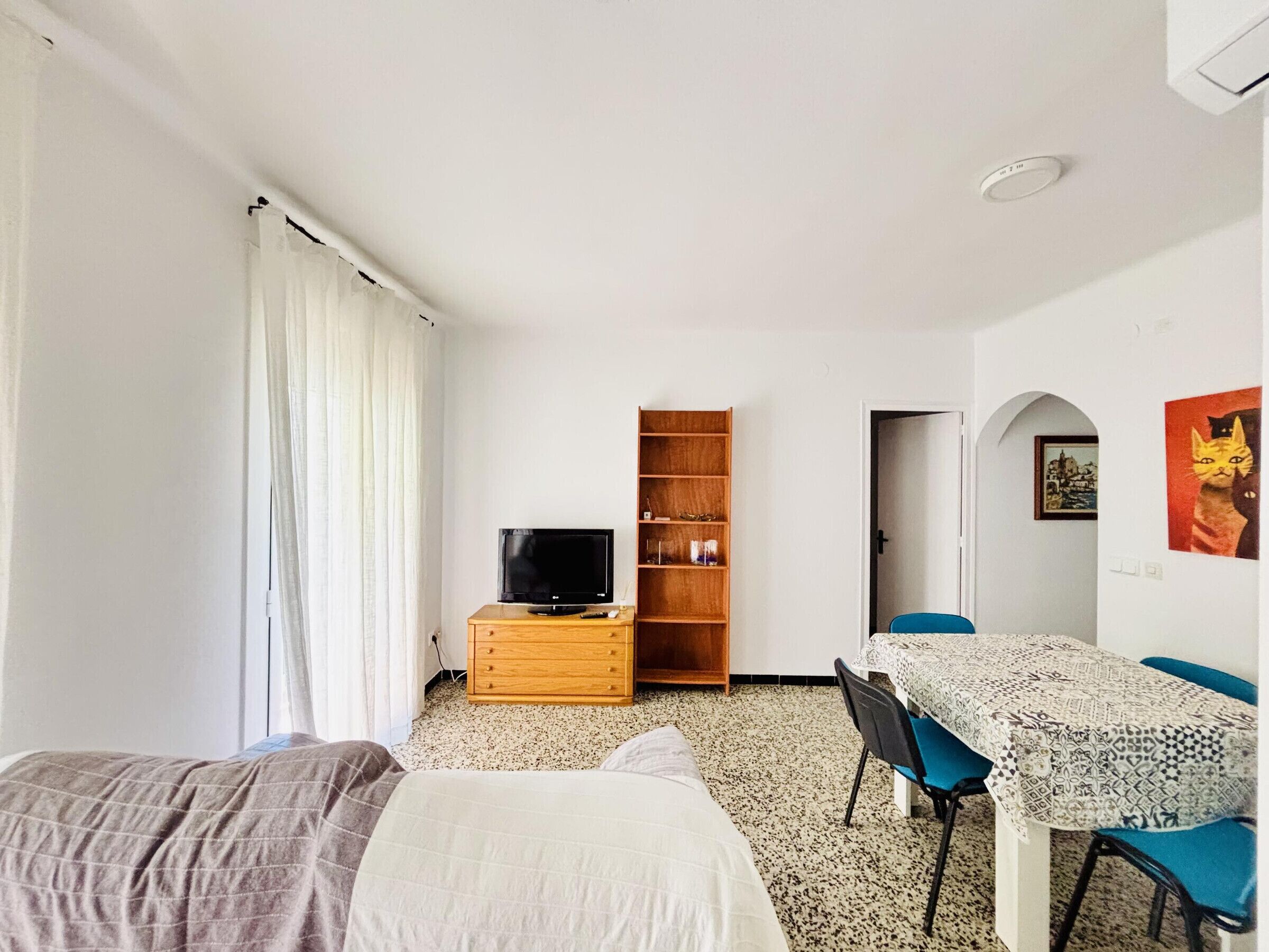 2 bedrooms