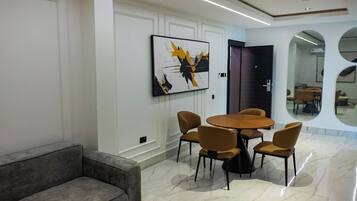 Suite | Interior